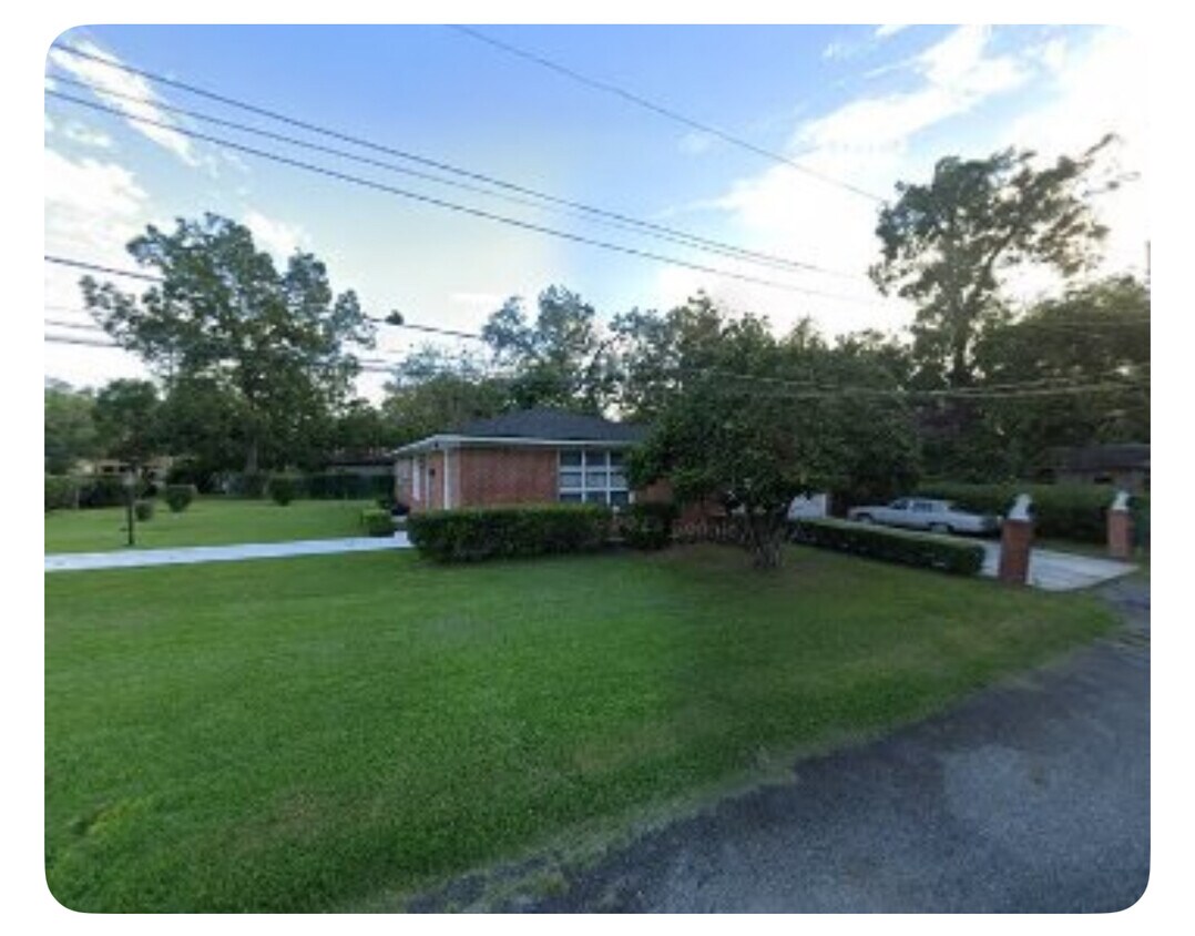 Primary Photo - 801 S Walker St