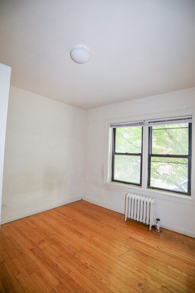 Foto del edificio - 2958 N Seeley Ave