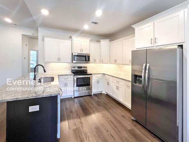 Building Photo - 919 Villa Vis Lp