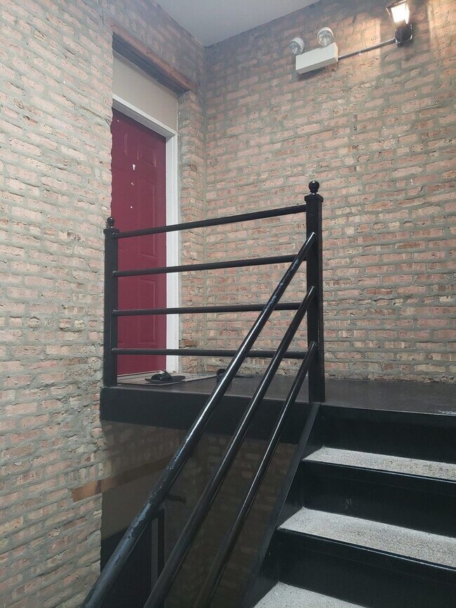 Foto del edificio - 5739 S Calumet Ave