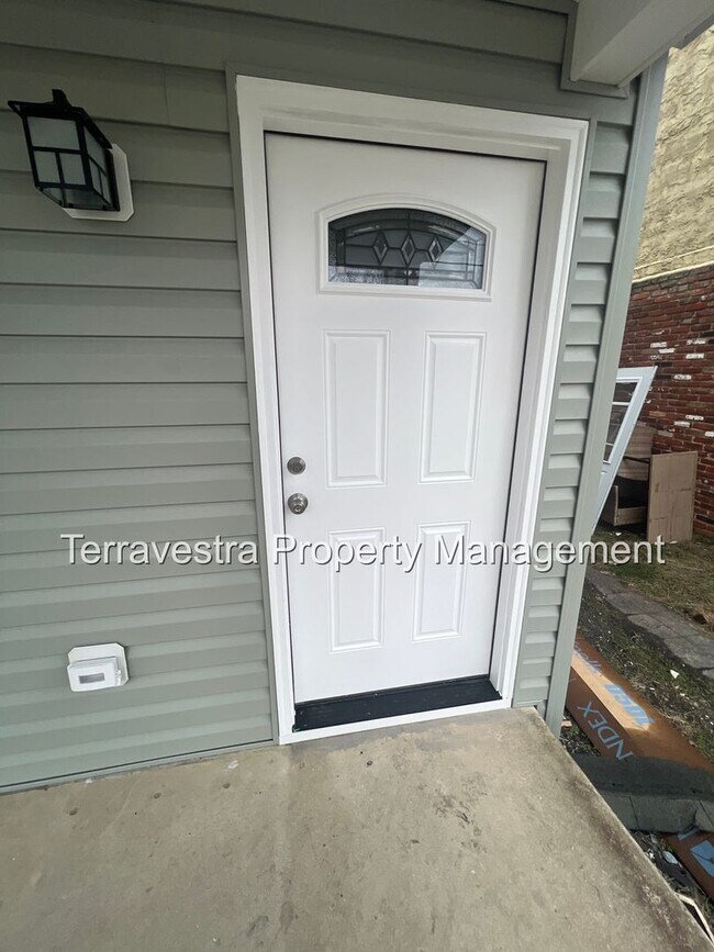 Foto del edificio - 440-442 S Barber Ave