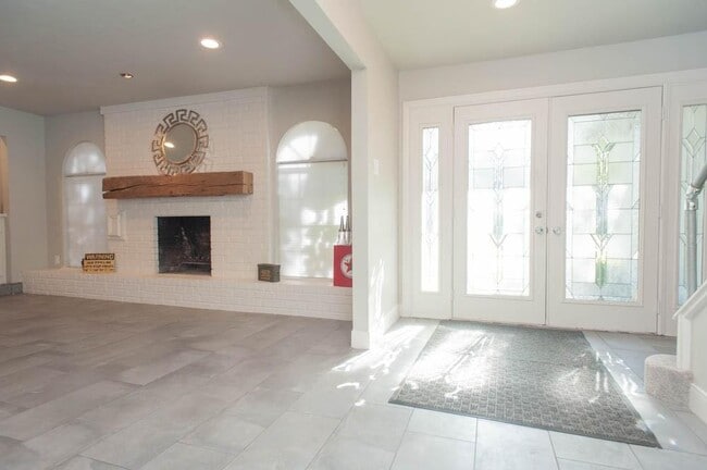 Building Photo - 3038 Green Tee Dr