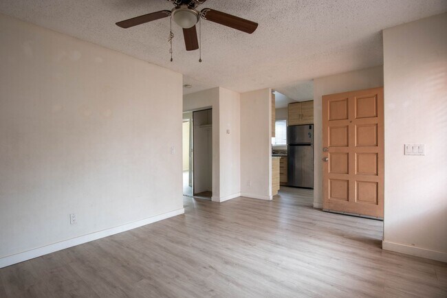 Foto del edificio - 3509-15 Herman Ave
