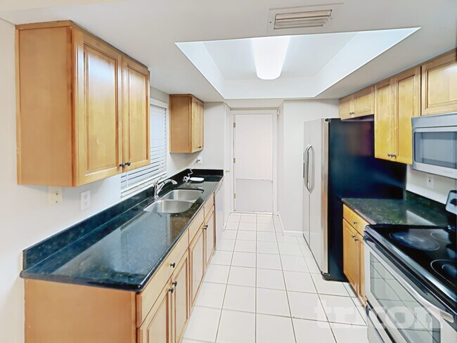 Building Photo - 6324 Frost Dr