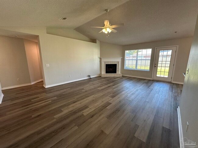 Building Photo - 9137 Daytona Dr