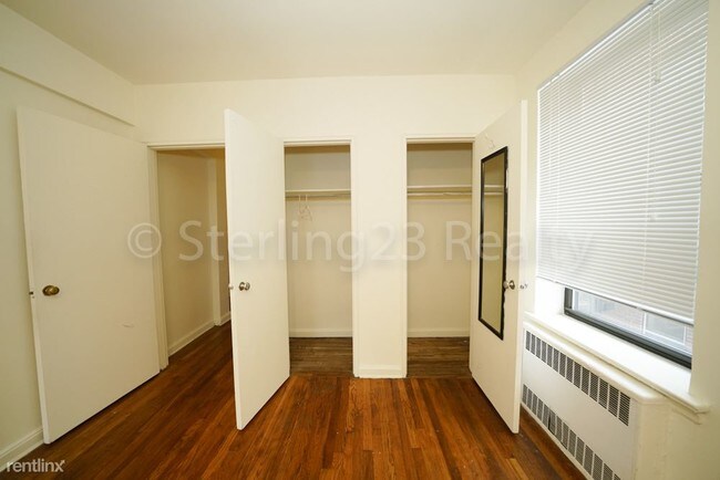 Building Photo - 1 br, 1 bath Apartment - 2506 30th Dr