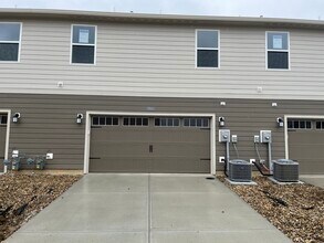 Building Photo - 1752 Trinity Ln