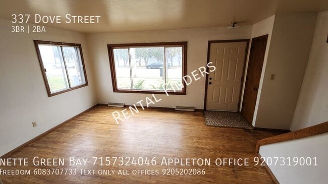 Building Photo - 337 Dove St