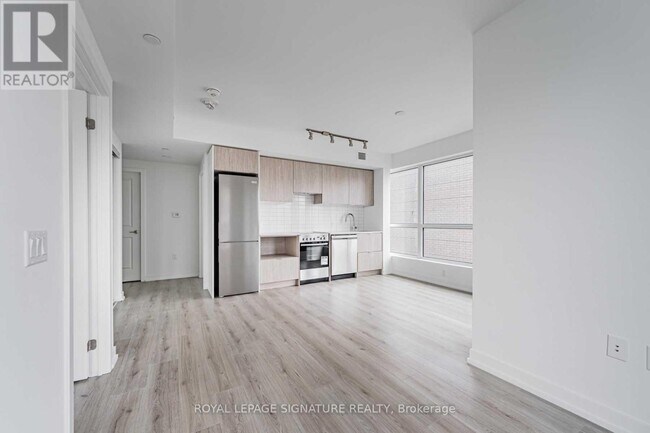 Photo du bâtiment - 395-1395 Bloor St E