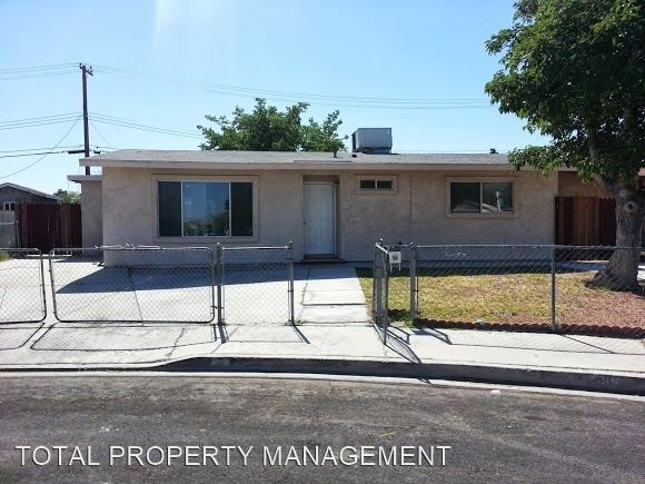 Foto principal - 3 br, 1 bath House - 53 Maya St.