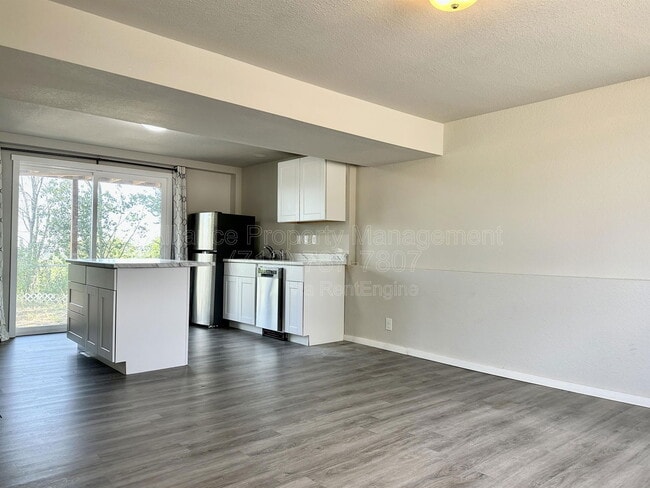 Foto del edificio - 907 W Madison St