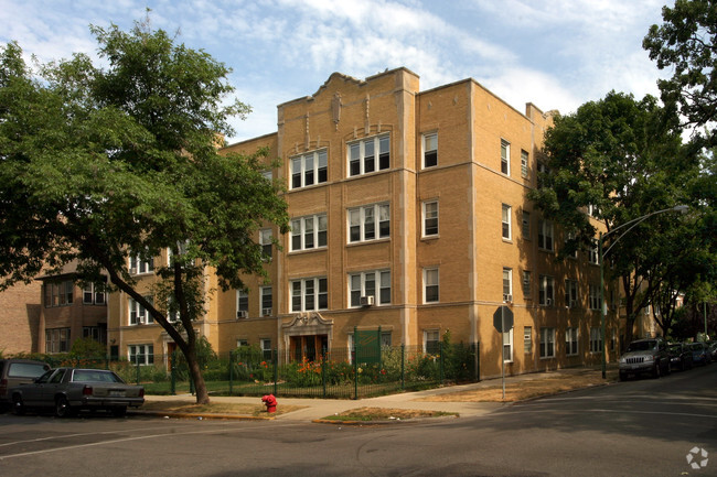 Building Photo - Rogers Park