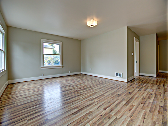 Living room - 4416 SE Milwaukie Ave