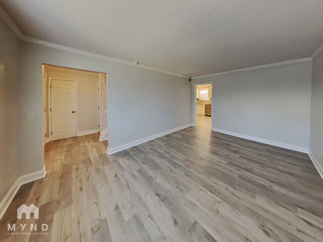 Building Photo - 3124 Heathstead Place