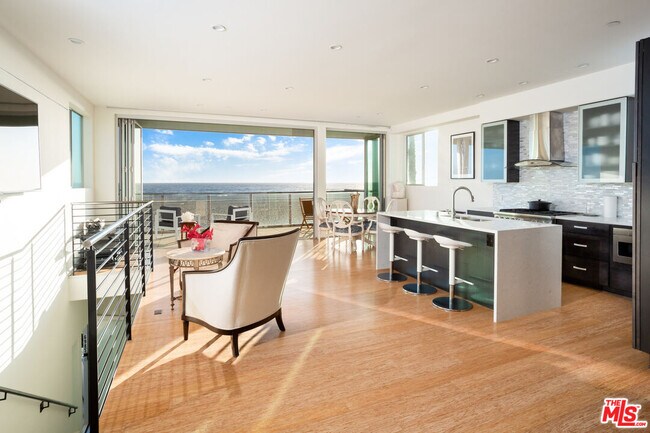 Foto del edificio - 6985 Trolleyway S