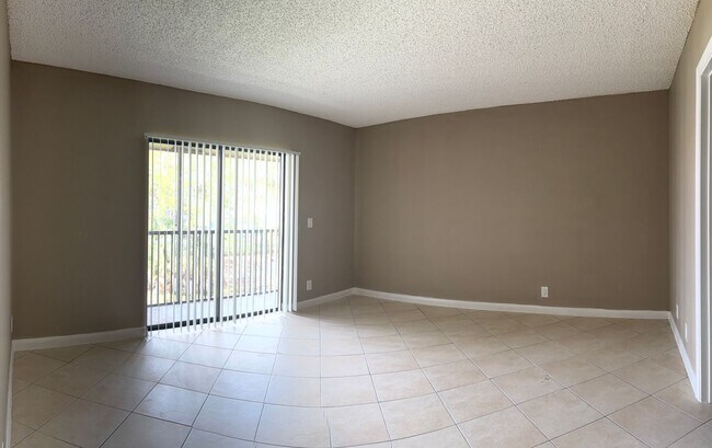 Building Photo - 11571 NW 45th St