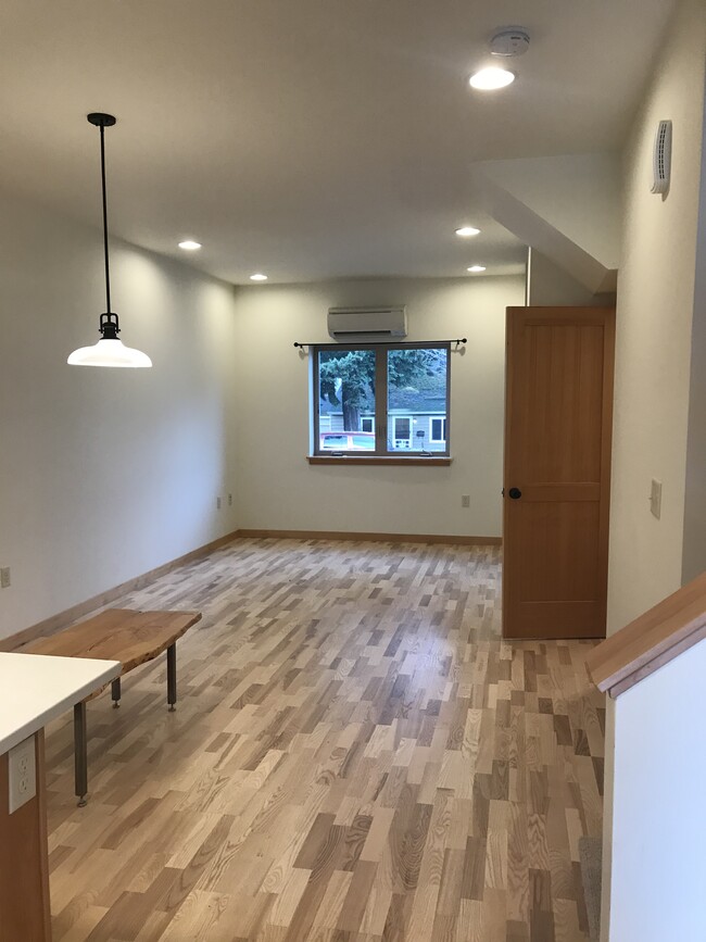 Living/dining room - 5854 NE Mason St
