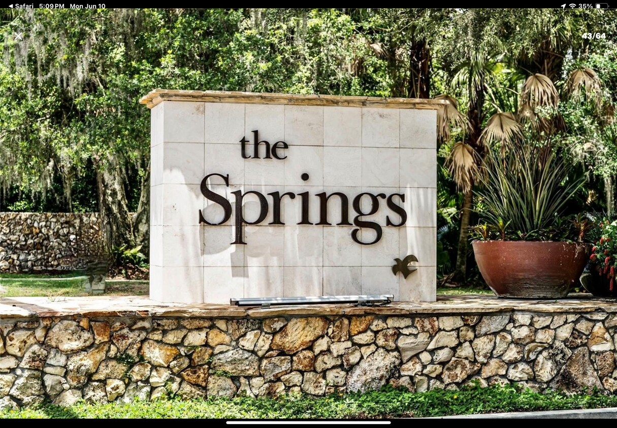 Foto principal - 116 Fairway Dr