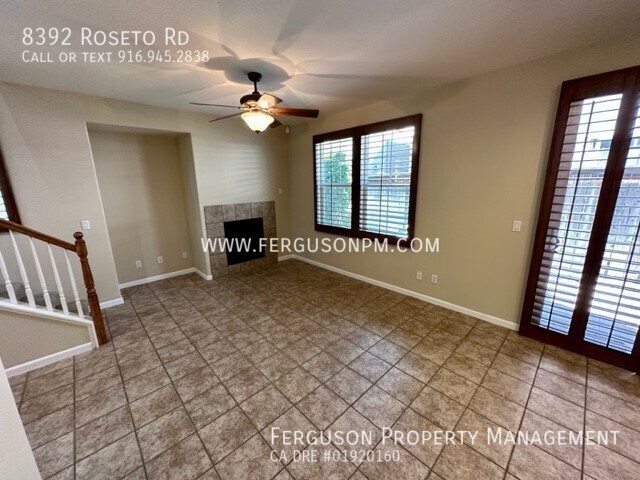 Foto del edificio - 8392 Roseto Rd
