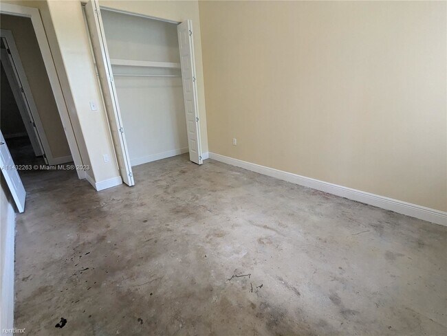 Foto del edificio - 3 br, 2 bath Duplex - 10214 SW 175th St