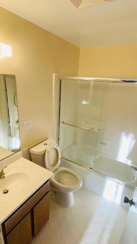 Building Photo - 2390 39th Ave