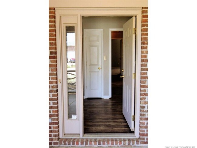 Building Photo - 5224 Thackeray Dr