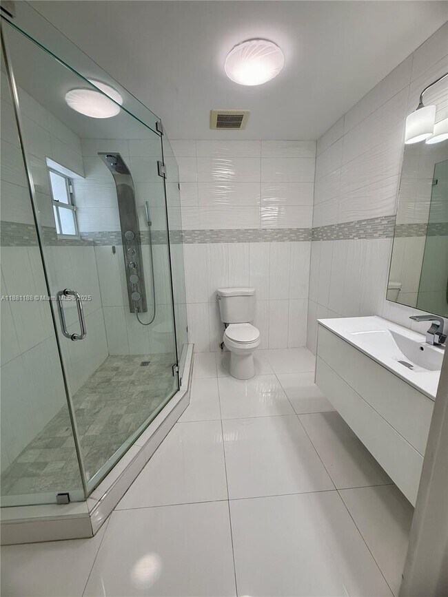 Foto del edificio - 14637 SW 160th St