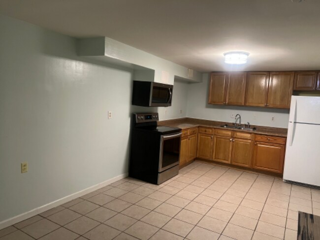 Foto del edificio - 3123 Calverton Blvd