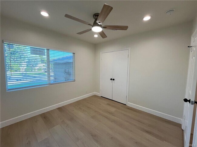 Foto del edificio - 10915 Whitaker Ave