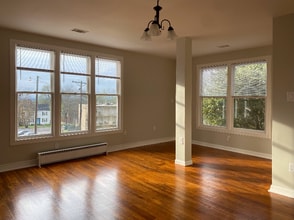 Building Photo - 516 Hawthorne St