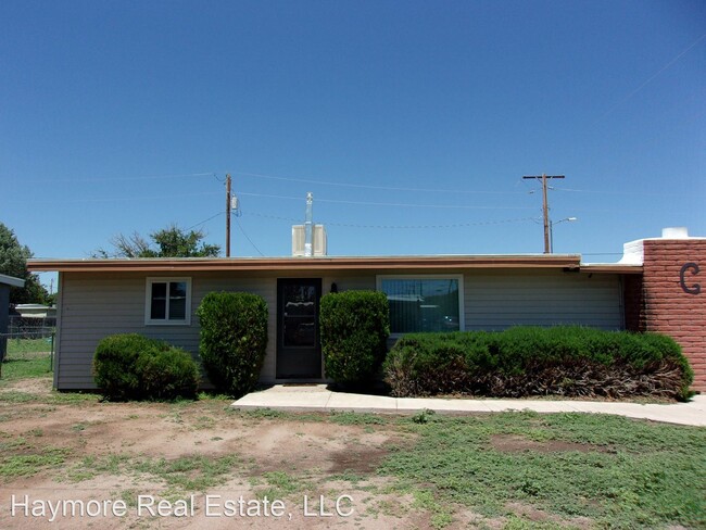 Building Photo - 2 br, 1.5 bath House - 127 E Yuma Street