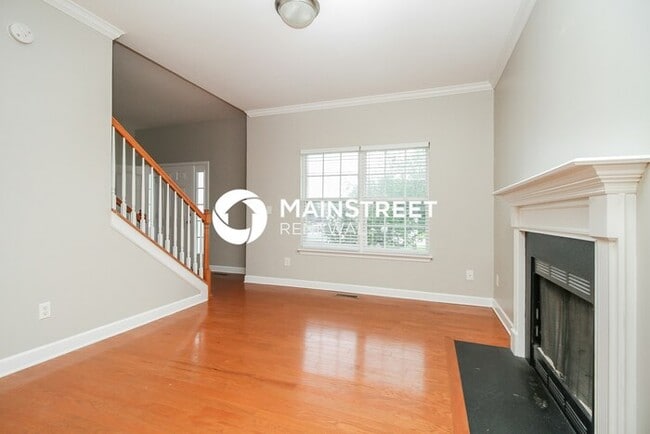 Building Photo - 4 Bedroom Pet-Friendly Home in Murfreesbor...