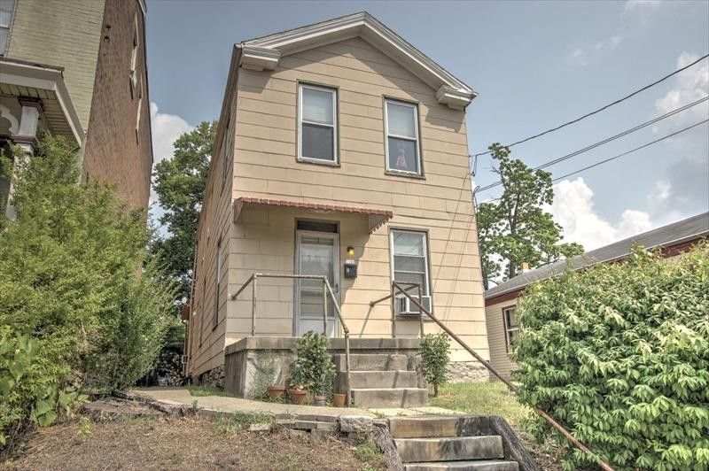 Primary Photo - 1680 Blue Rock St