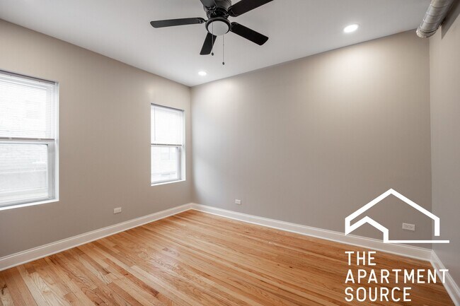 Photo - 1153 W Lunt Ave Apartment