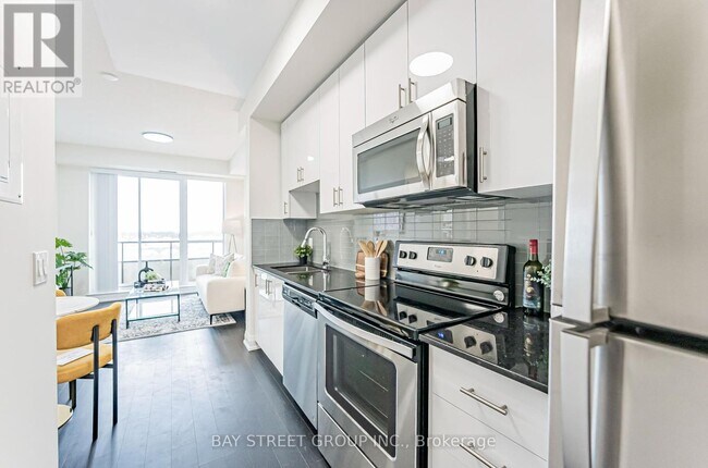 Photo du bâtiment - 9582-9582 Markham Rd