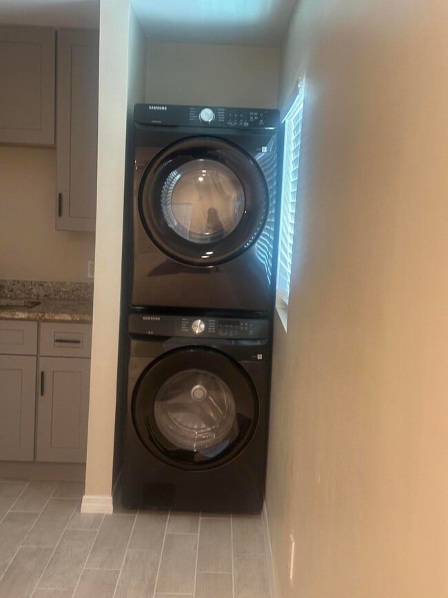 Foto del edificio - 704 N 18th St