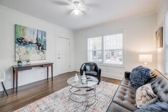 Building Photo - 605 Bomar St