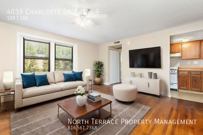 Building Photo - Charming 1BR in Hyde Park