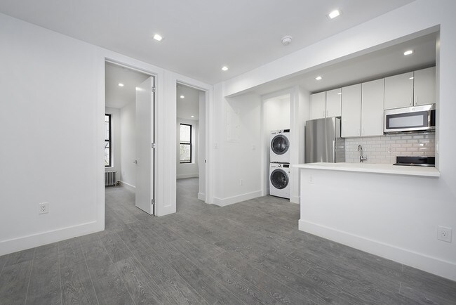 Foto del edificio - 372 Rutland Rd