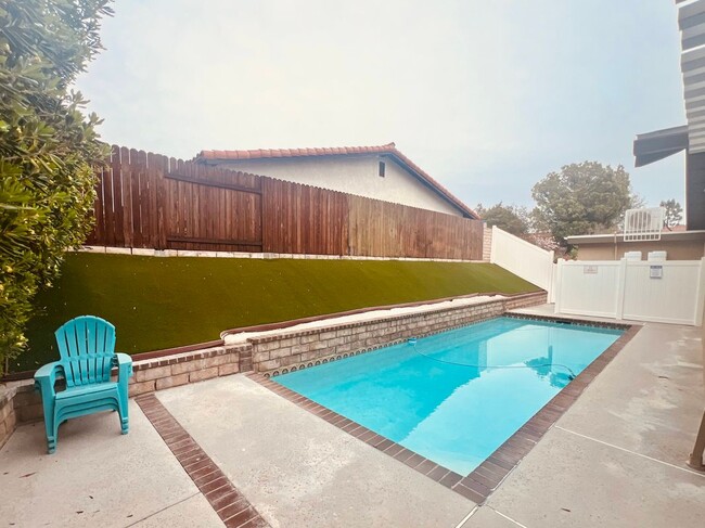 Building Photo - 5309 Lockhurst Dr