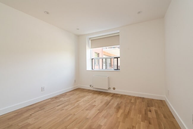 Building Photo - 56 Eccleston Drive