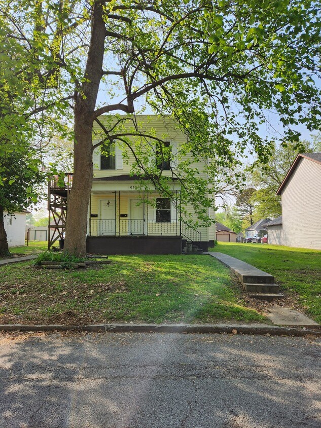 Building Photo - 616 S 21st St