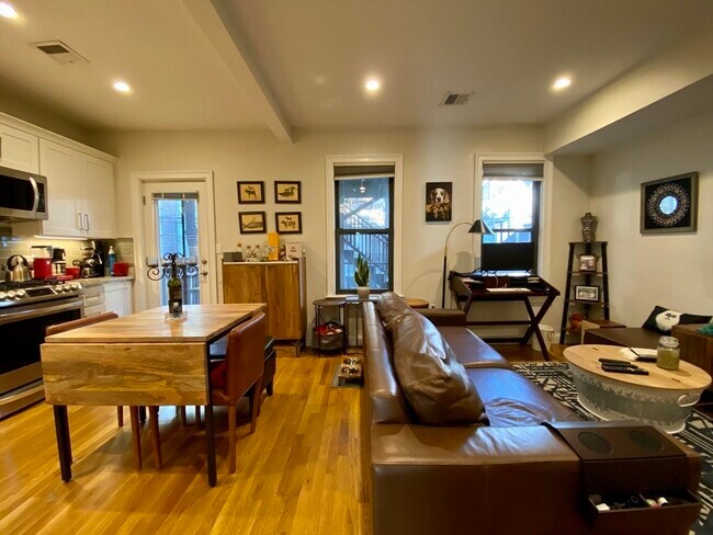 Foto del edificio - 282 Chelsea St