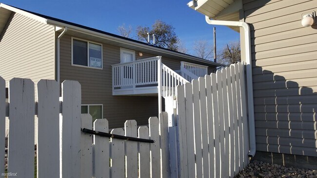 Foto del edificio - 3 br, 2 bath Townhome - 116 Monroe Street A