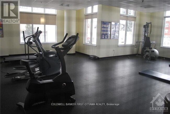 Building Photo - 70 Landry St