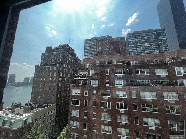 Foto del edificio - BEEKMAN PLACE