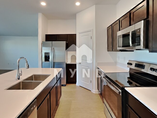 Foto del edificio - 921 Caitlin Loop