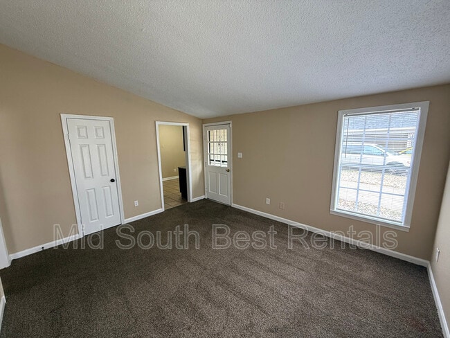 Building Photo - 3350 Kristy Dr