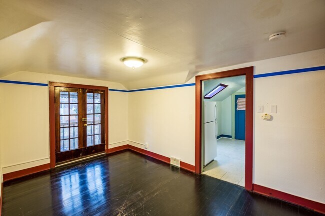 Foto del edificio - 2330 E Johnson St