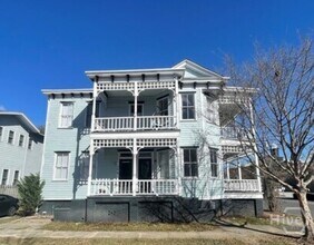Building Photo - 320 E 31st St
